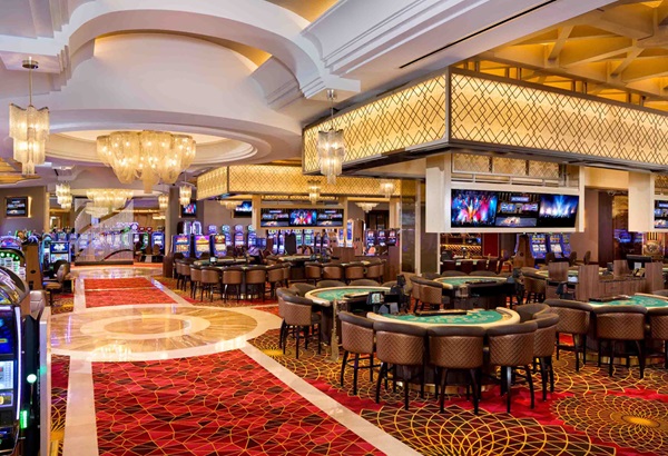 Smoke Free Mezzanine Level Casino