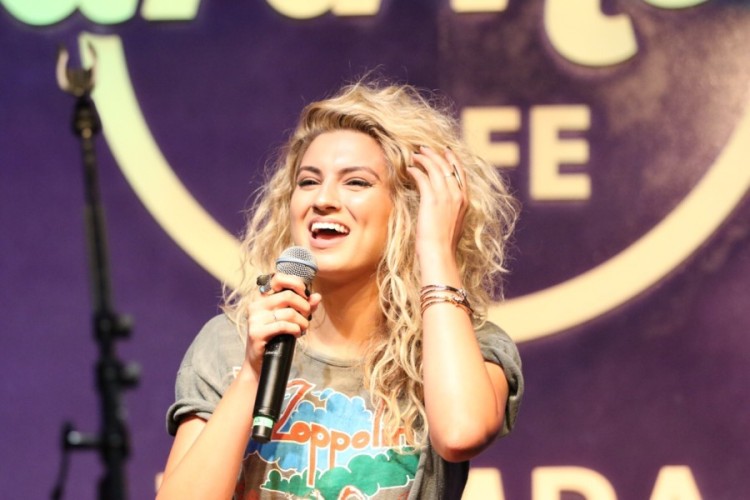 Tori Kelly Thrills Crowd During WiLD 94.1 #TBTSearch Launch Party At Hard Rock Cafe Tampa